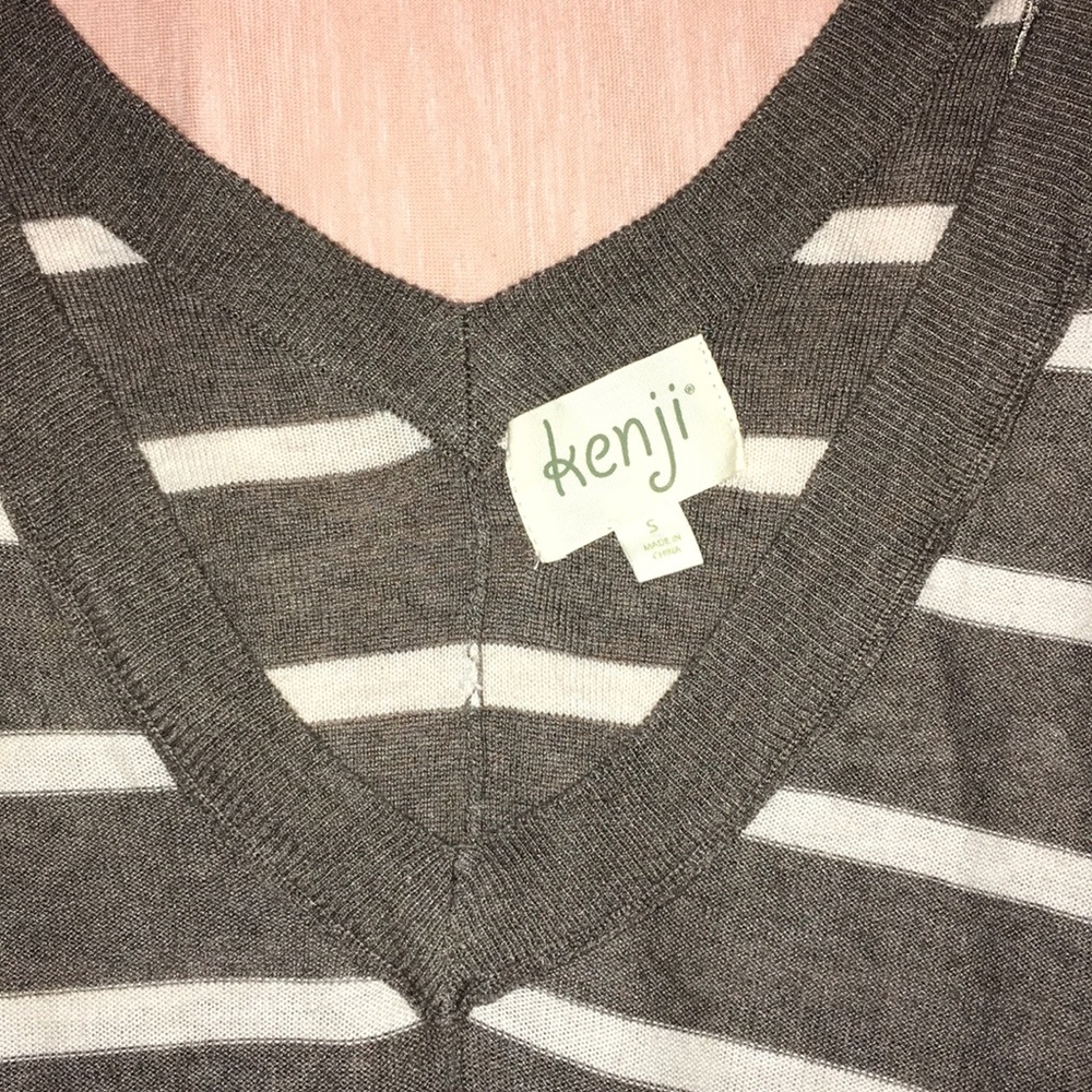 🌸Sweater - Picture 2 of 6